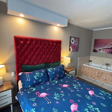 Garsoniera Riviera Lägenhet Bacău Exteriör bild
